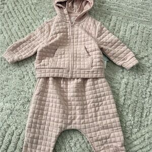 GAP Baby Pink Quilted Set